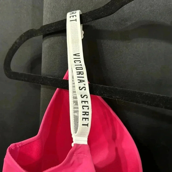 NWTS Victoria’s Secret Bra - Picture 4 of 5